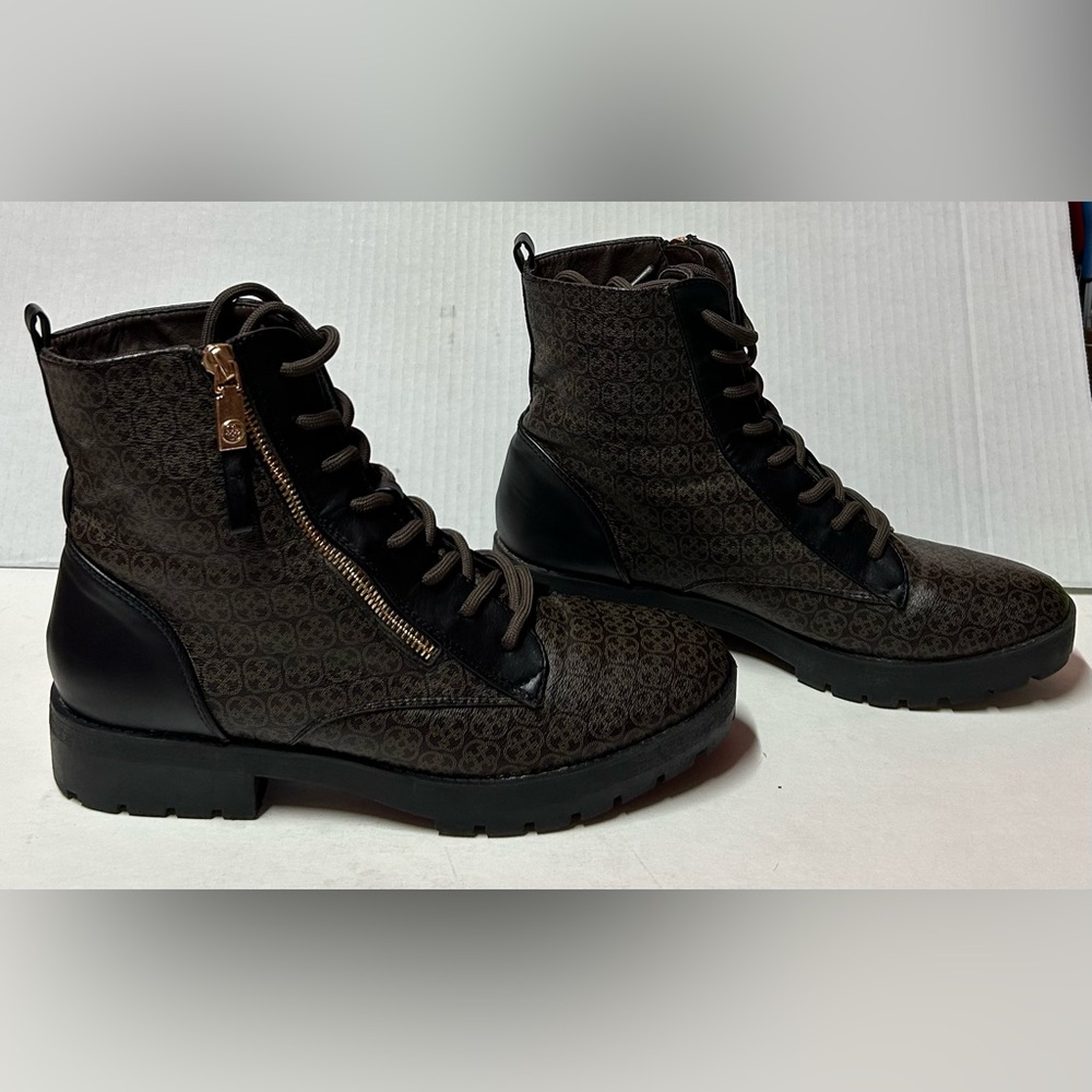 Daisy Fuentes Skylah Zip/Lace Up Lug Sole Combat Ankle Boots Size 8.5 M